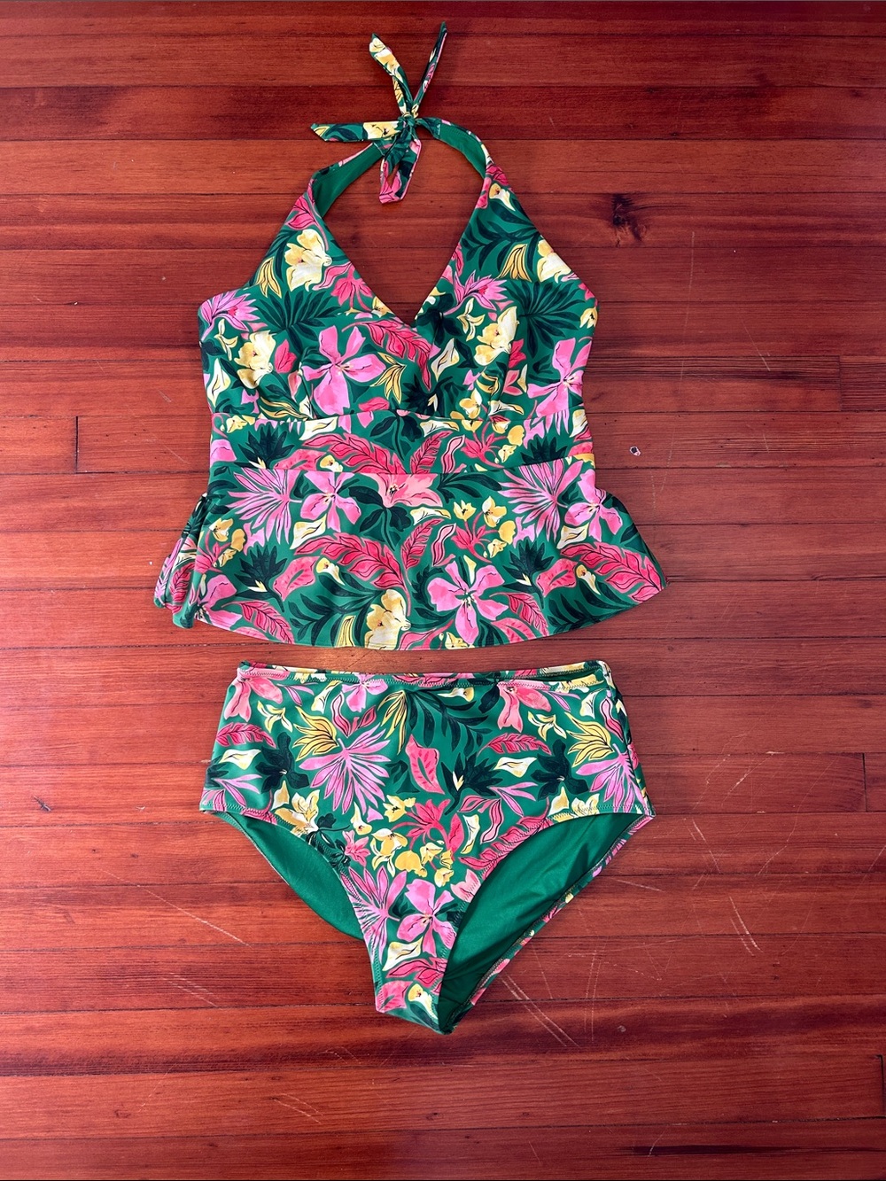 Old Navy Tankini  Swim Set Halter Swim Top & Swim Bottoms Green Botanical